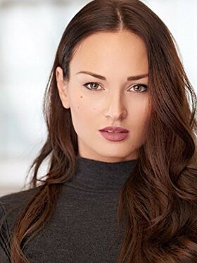 Әйелінің демалыс орнында жыныстық қатынасқа түскені түсірілген видео