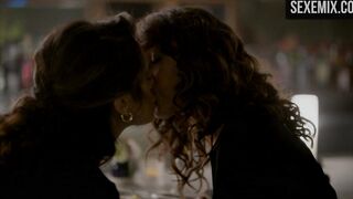 Sepideh Moafi Cafe Kiss – Das L-Wort: Generation Q