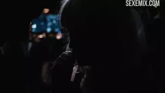 Emily Browning fa sesso mentre il marito non ci vede - Peluche