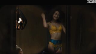 Natasha Bordizzo verführt Ben Hardy - The Voyeurs