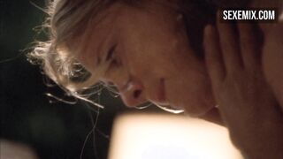 Bette e Tina fanno sesso prima dell'inseminazione. serie "The L word"