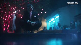 Zendaya Haight, Hunter Schafer si bacia sott'acqua - Euphoria