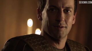 Viva Bianca показала обнаженную грудь и киску в Спартаке