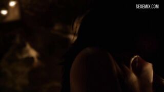 Escena de sexo de Erin Cummings Posición sexual de loto en Spartacus