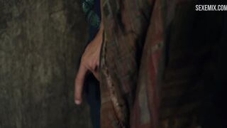 Lucy Lawless fait l'amour dans la salle des gladiateurs à - Spartacus