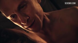 Scène de sexe sexy de Jenna Lind dans Spartacus