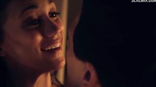 Scène de sexe sexy de Jenna Lind dans Spartacus