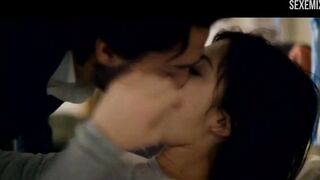 Адель Экзаркопулос Сцена секса в женской тюрьме - Down by Love