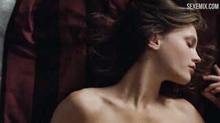 Scène de sexe de Marine Vacth dans - Jeune et belle