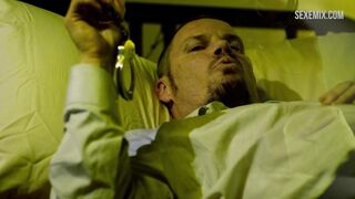 Cristin Michele nackte Szene mit großen Brüsten in Femme Fatales