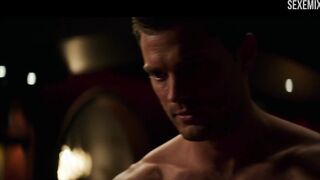 Дакота Джонсон трахается в комнате БДСМ, сцена в - Fifty Shades Darker