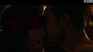 Дакота Джонсон трахается в комнате БДСМ, сцена в - Fifty Shades Darker