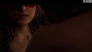 Дакота Джонсон трахается в комнате БДСМ, сцена в - Fifty Shades Darker