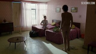 La bella Maribel Verdu scopa a letto, scena in Y Tu Mama Tambien