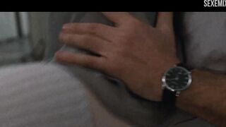 Сцена поцелуя Натали Портман в фильме Черный лебедь