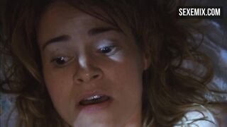 Cybill Lynne Shepherd (Phyllis) ve Leisha Hailey (Alice) aşağı inme eğitimi.