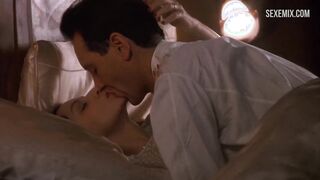 Maria de Medeiro'nun yatakta seksi, Henry ve Haziran sahnesi