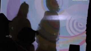 Maria de Medeiros kocasını aldatıyor, Henry ve Haziran sahnesi