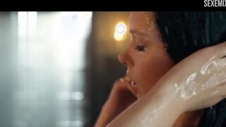 Anna Maria Sieklucka Göğüsleri, 365 Günde Soyunma Sahnesi / Dni