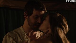 Natalie Dormer enseña los pechos, escena de Juego de Tronos