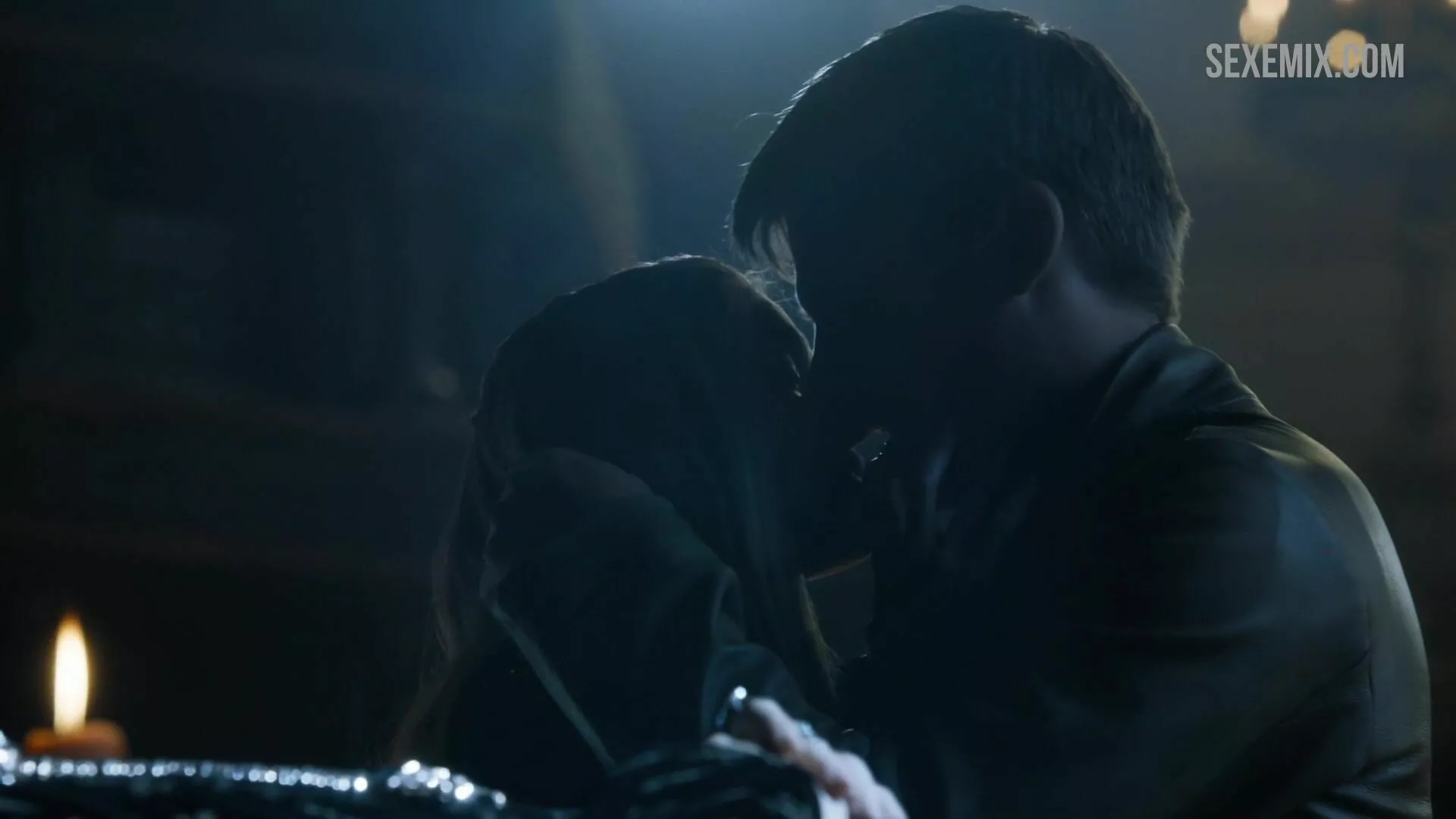 Yuzdagi spermatozoidlarning samimiy fotosurati Swingers mmf jinsiy aloqa pozitsiyalari