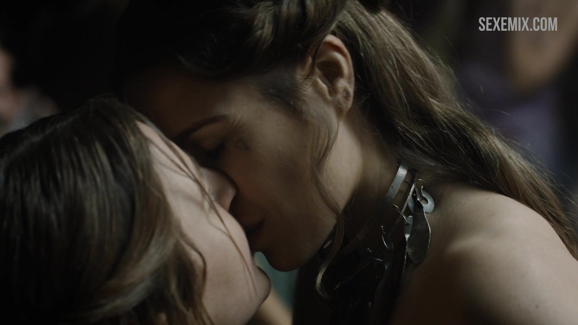 Gemma Whelan lesbian scene, in Game of Thrones