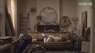 Scène en levrette de Lena Dunham dans Girls