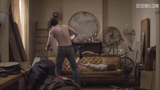 Scène en levrette de Lena Dunham dans Girls