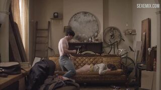 Scène en levrette de Lena Dunham dans Girls