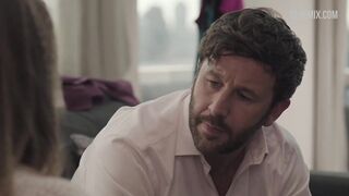 Jemima Kirke tem seus seios apalpados, cena em Girls