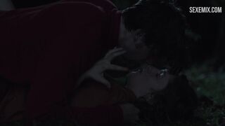 Lena Dunham fa sesso a terra, scena in Girls