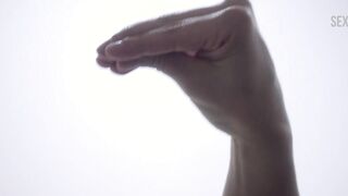 Плачущая утка для Шарлотты Генсбур, сцена в Нимфоманка: Том II