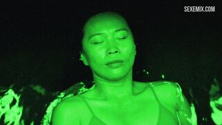 Sook-Yin Lee si masturba nell'acqua, scena di Shortbus