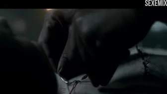 Carnival Row'daki Erika Starkova erotik sahnesi