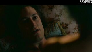 Cowgirl Karla Crome sexe en vol, scène dans Carnival Row