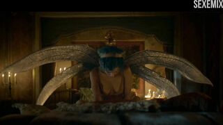 Cowgirl Karla Crome sexe en vol, scène dans Carnival Row