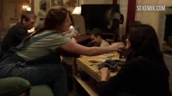 Scena del bacio di Courteney Cox in Shameless