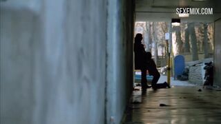 Sexe avec Milla Jovovich, scène sexy en calibre .45