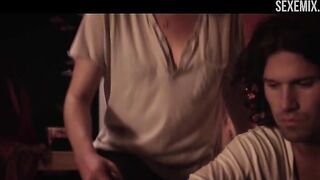 Amy Seimetz fodeu na posição de Missionária, cena em 9 Luas Cheias