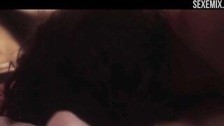 Amy Seimetz fodeu na posição de Missionária, cena em 9 Luas Cheias