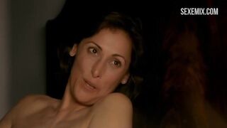 Maria Barranco in einem sexy Nachthemd, Szene in Lifting de corazon