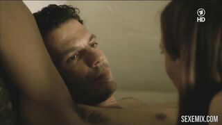 Sesso con Nadeshda Brennicke, scena sexy in 8 Uhr 28