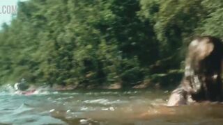 Fantine Harduin bellissimo momento sexy dal film Adoration