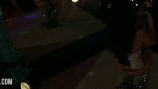 Paulina Albuquerque e Pally Siqueira momento sexy no filme Big Jato