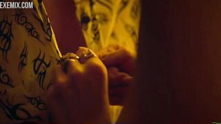 Claudia Salas nos muestra sus pechos, escena lésbica en Elite