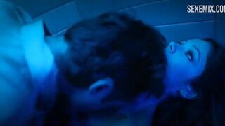 Джорджина Аморос трахается в машине, сцена из Элиты