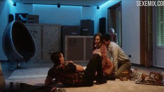 Ester Expósito İç Giyim, Elite