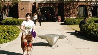 Jessica Rothe sexy, Scene erotiche in Happy Death Day