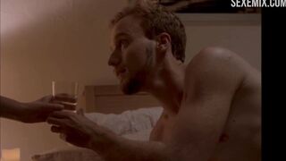 Shannon Kraemer zeigt nackte Brüste und Muschi, Szene in Danse Macabre