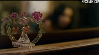 Eshika Dey fodeu na posição Doggystyle, cena em Jogos Sagrados